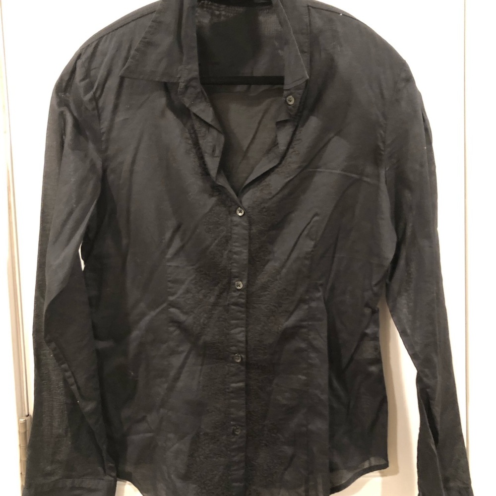 Women’s Button-Up Shirt